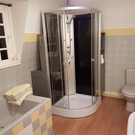 Le Clos Sainte Helene 3*